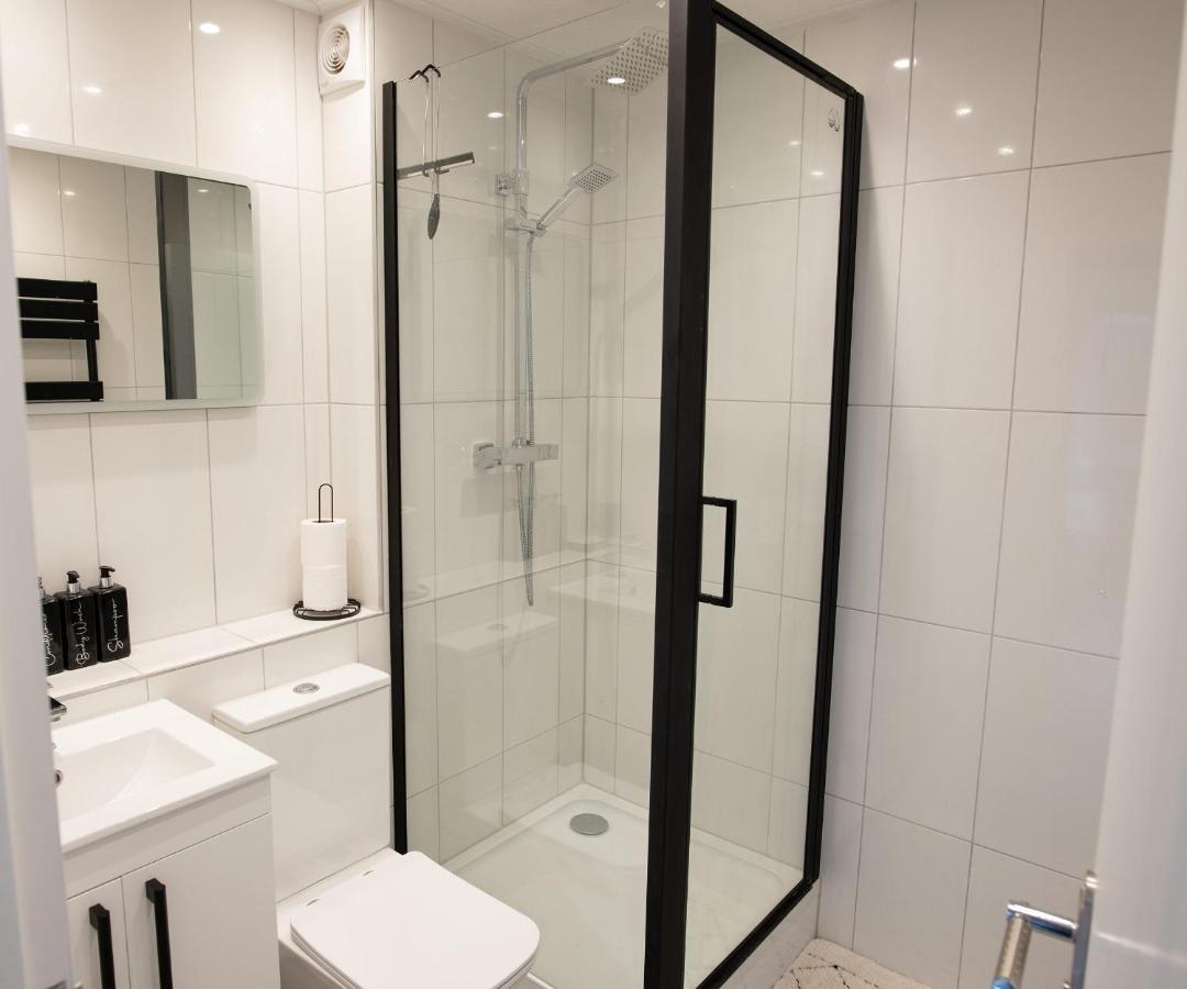 Dorset Stylish Apartment Poole Bagian luar foto