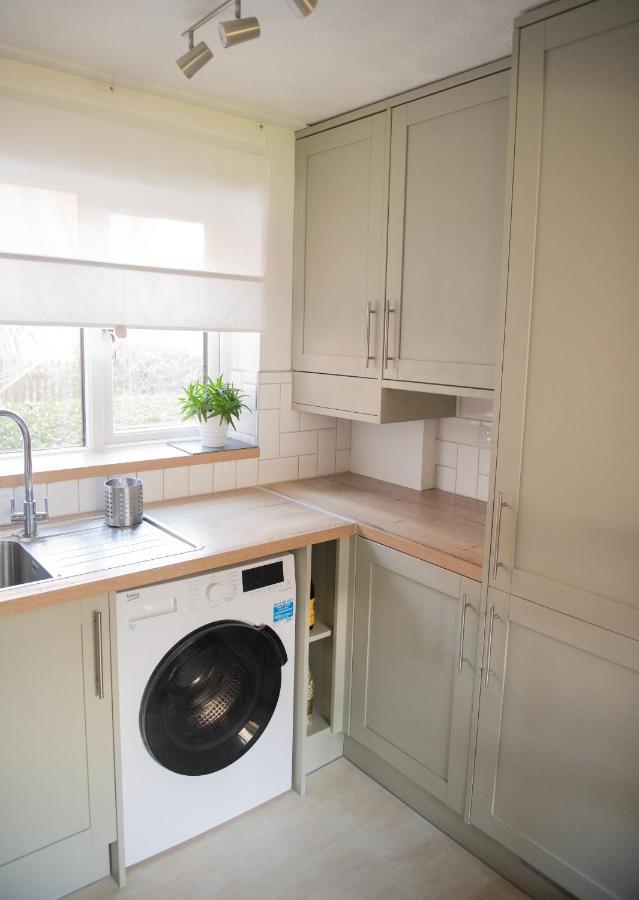Dorset Stylish Apartment Poole Bagian luar foto